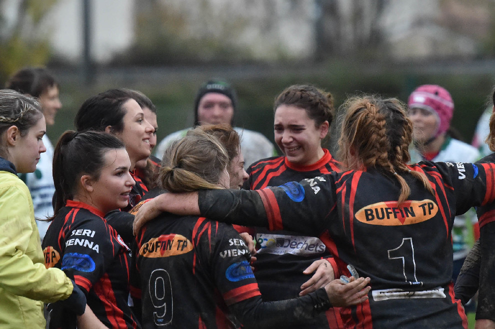 rugby féminin : ampuis l\'emporte contre unieux 20-13